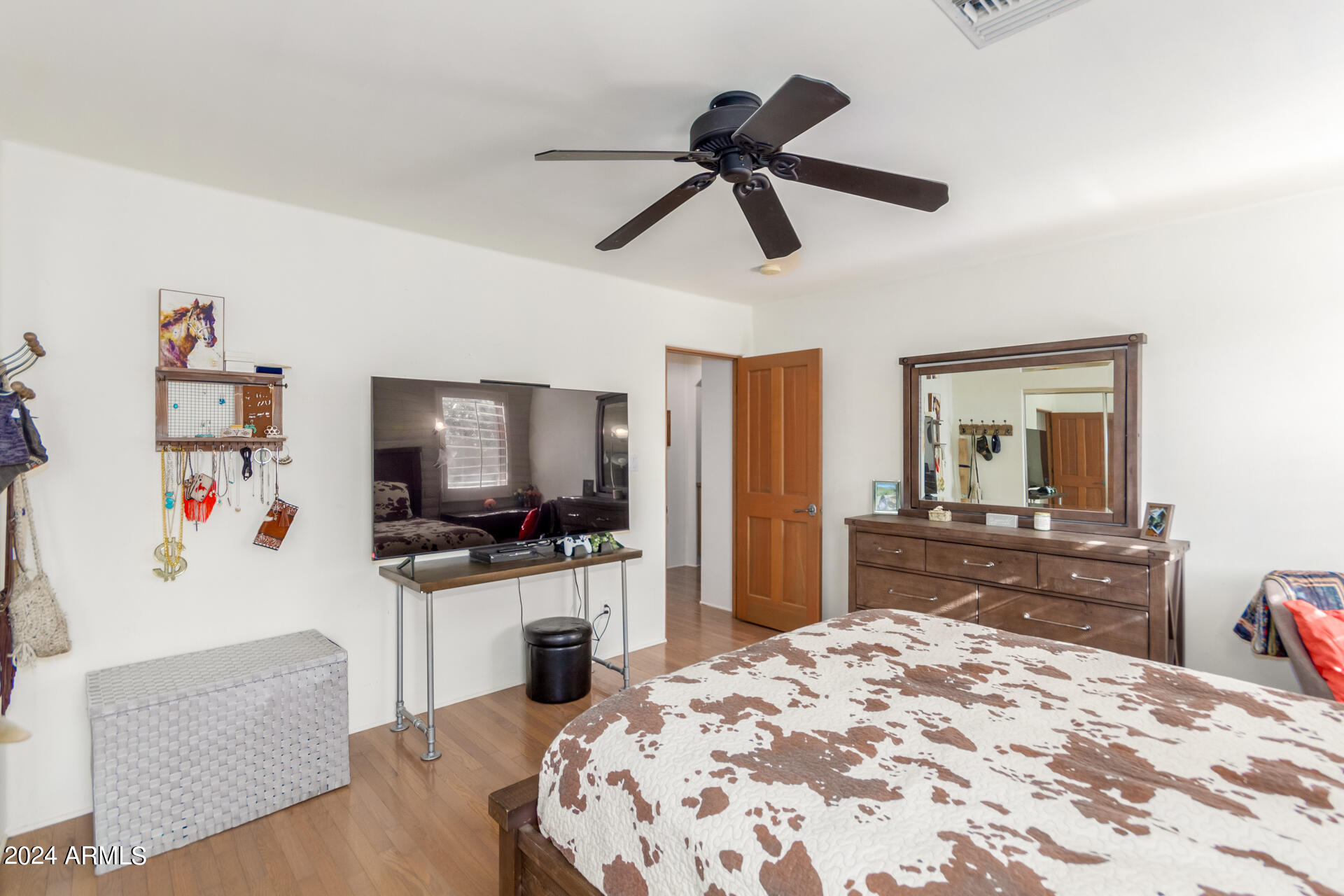 12012 N OAKHURST Way