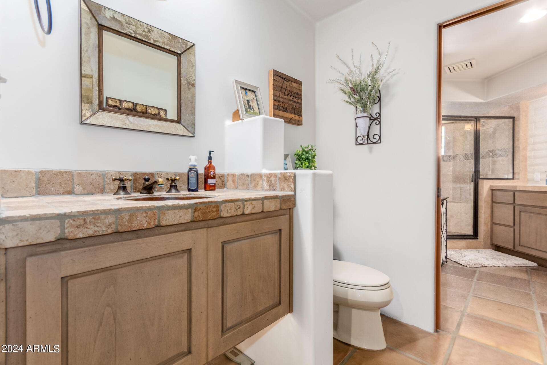 12012 N OAKHURST Way