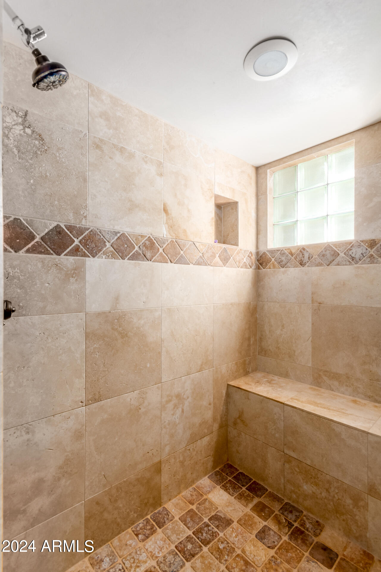 12012 N OAKHURST Way