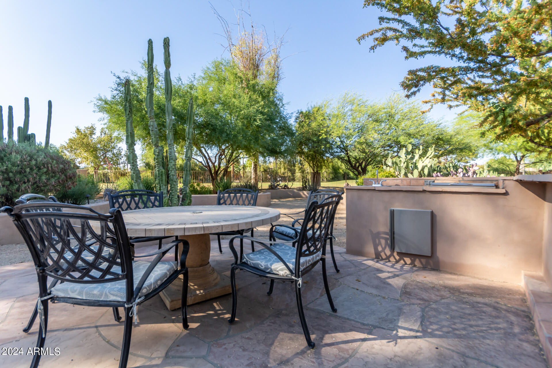 12012 N OAKHURST Way