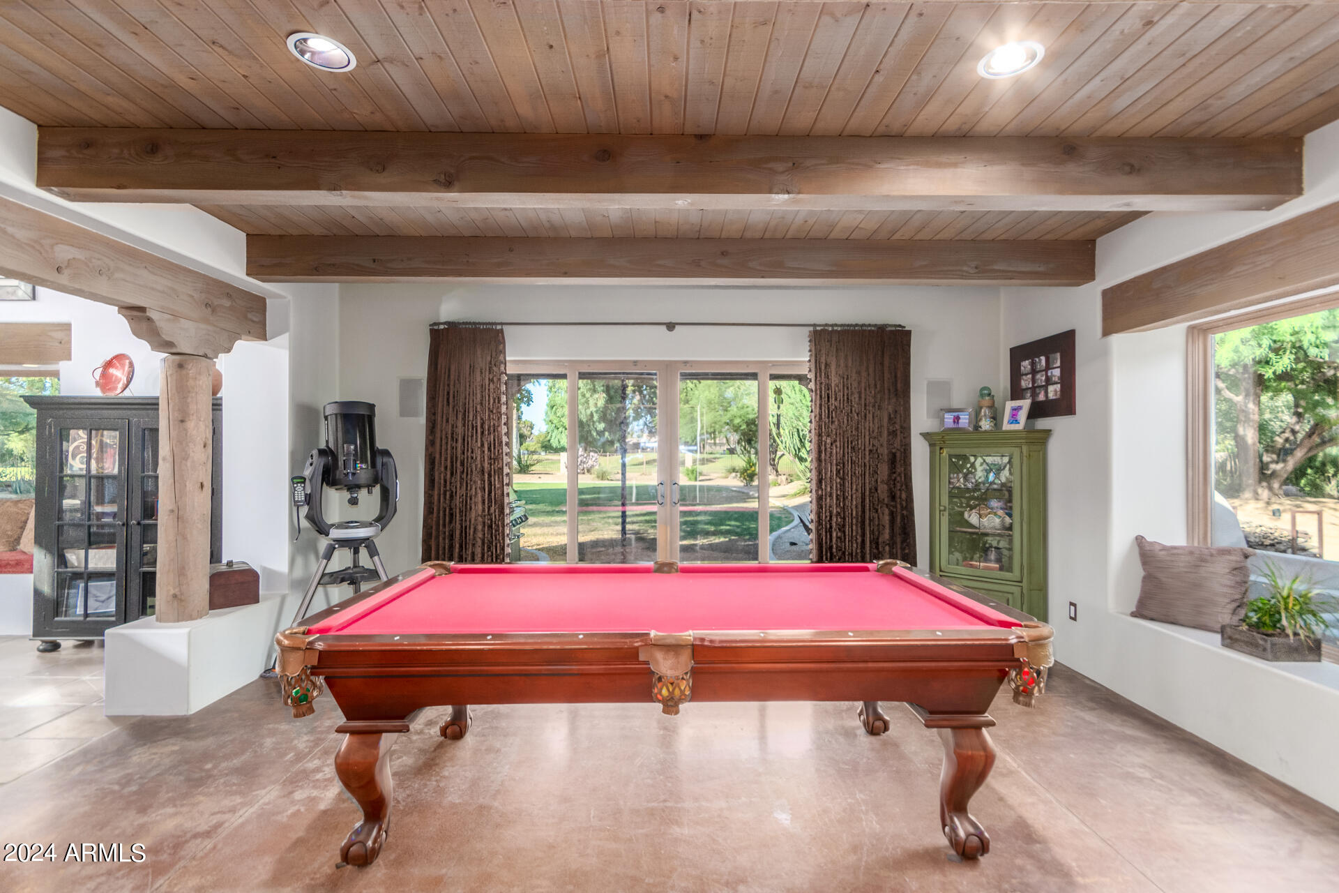 12012 N OAKHURST Way