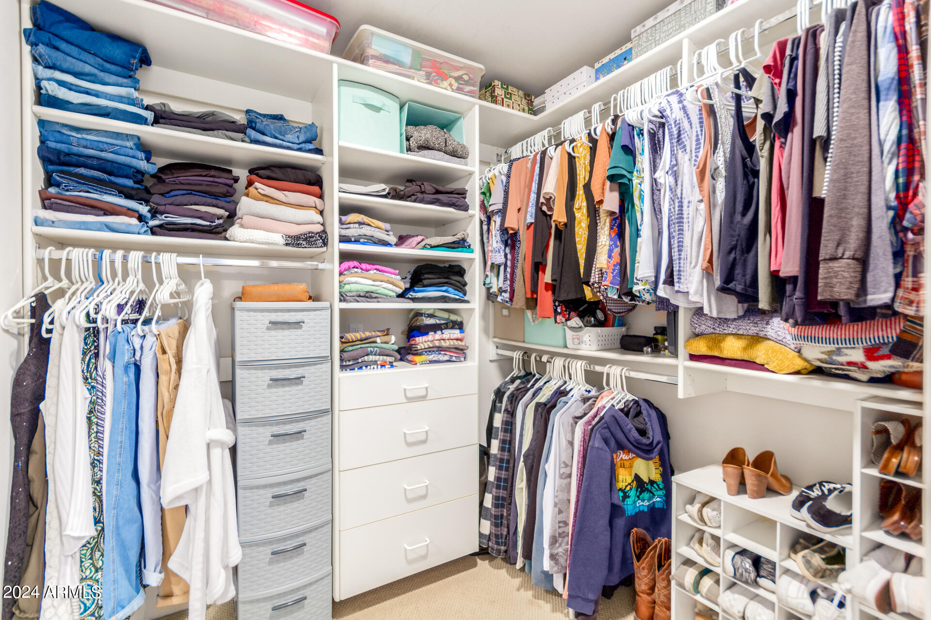 12012 N OAKHURST Way