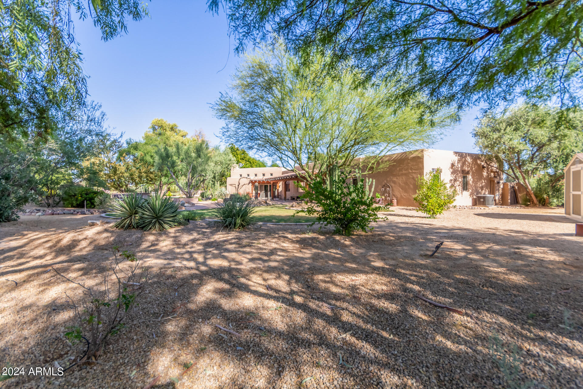 12012 N OAKHURST Way