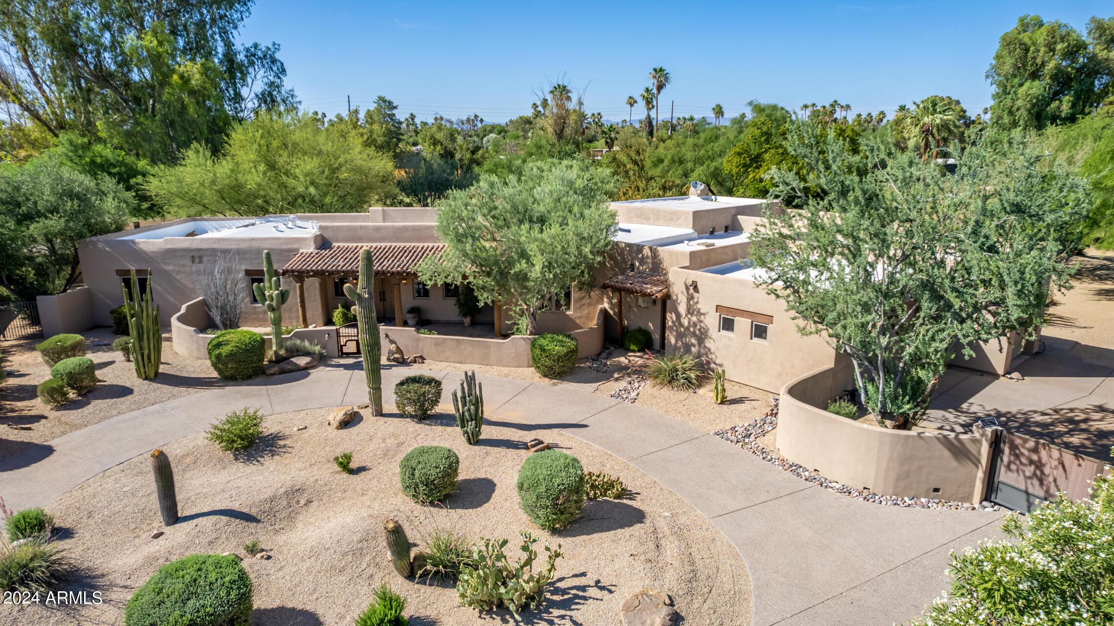 12012 N OAKHURST Way