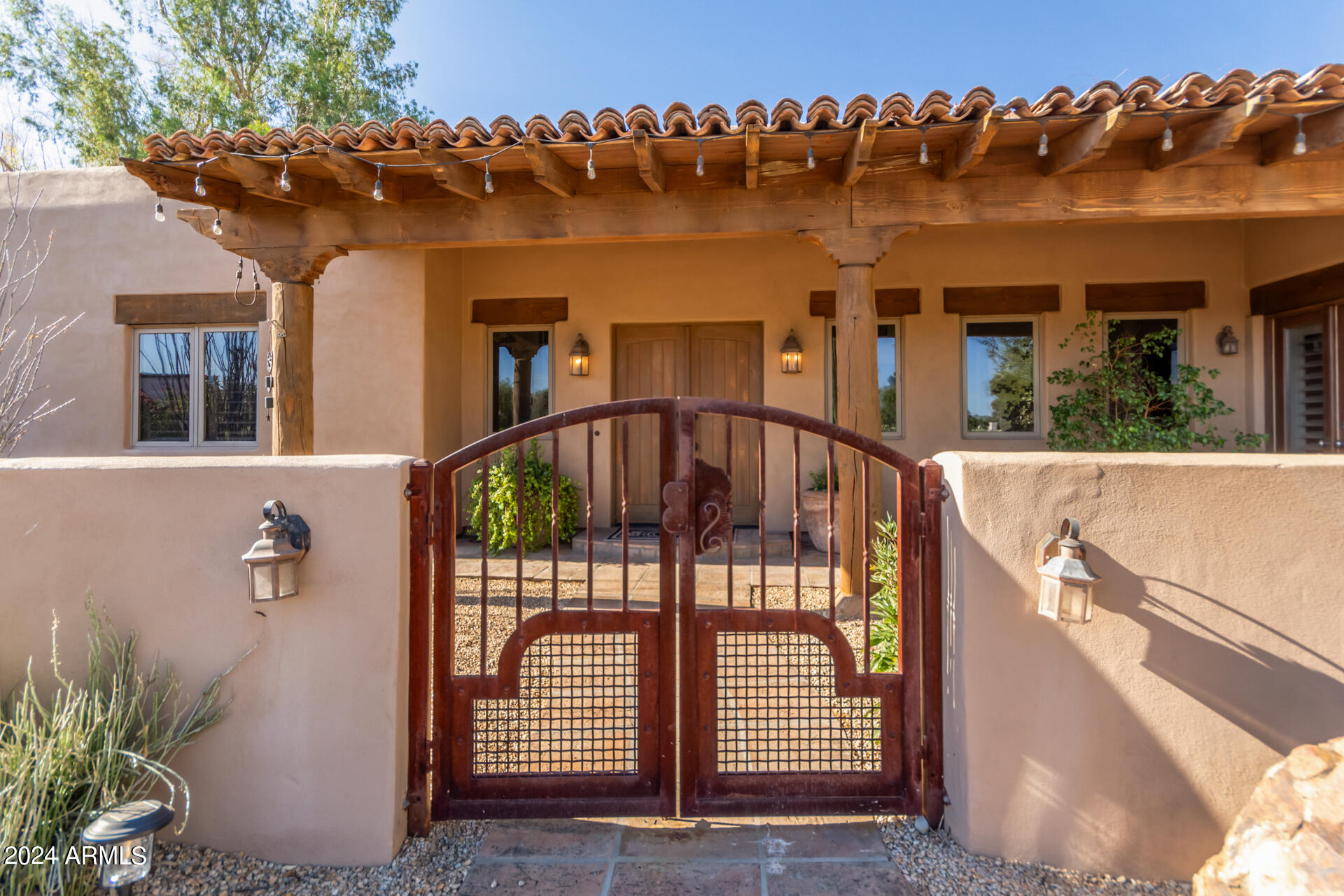 12012 N OAKHURST Way