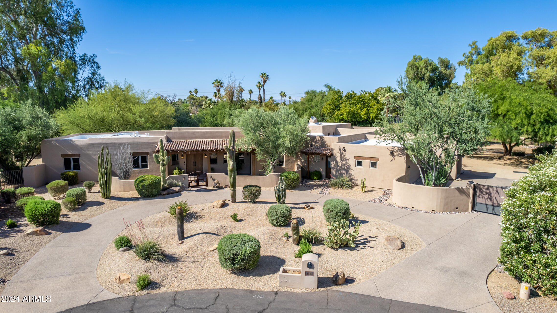 12012 N OAKHURST Way