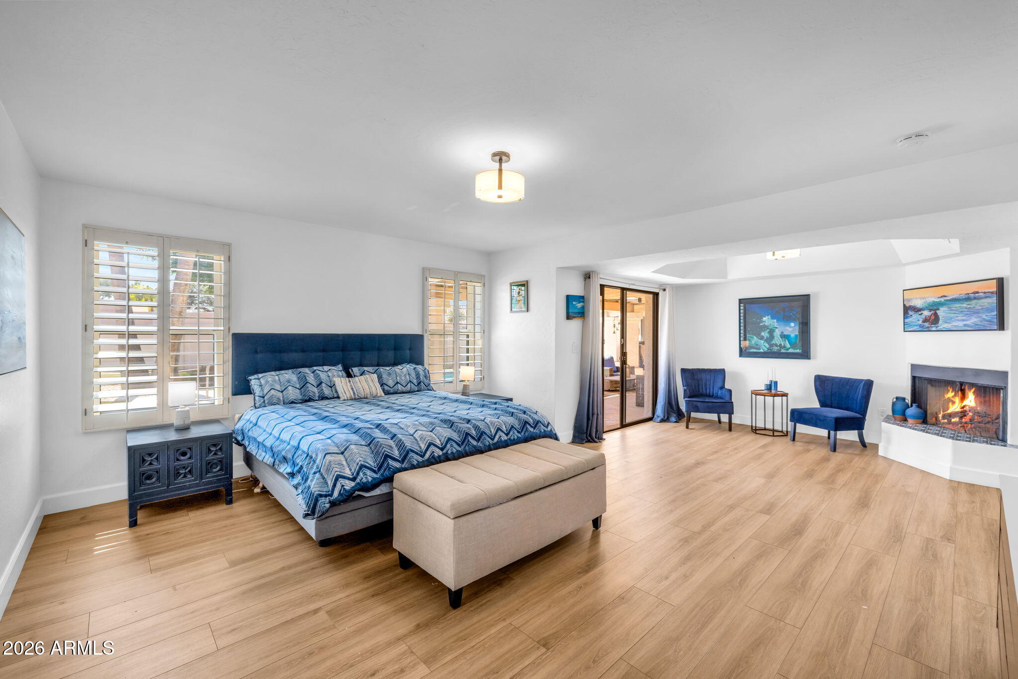 5013 E CHOLLA Street