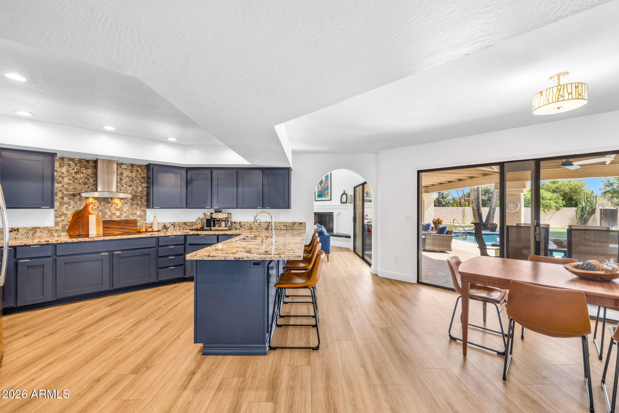 5013 E CHOLLA Street