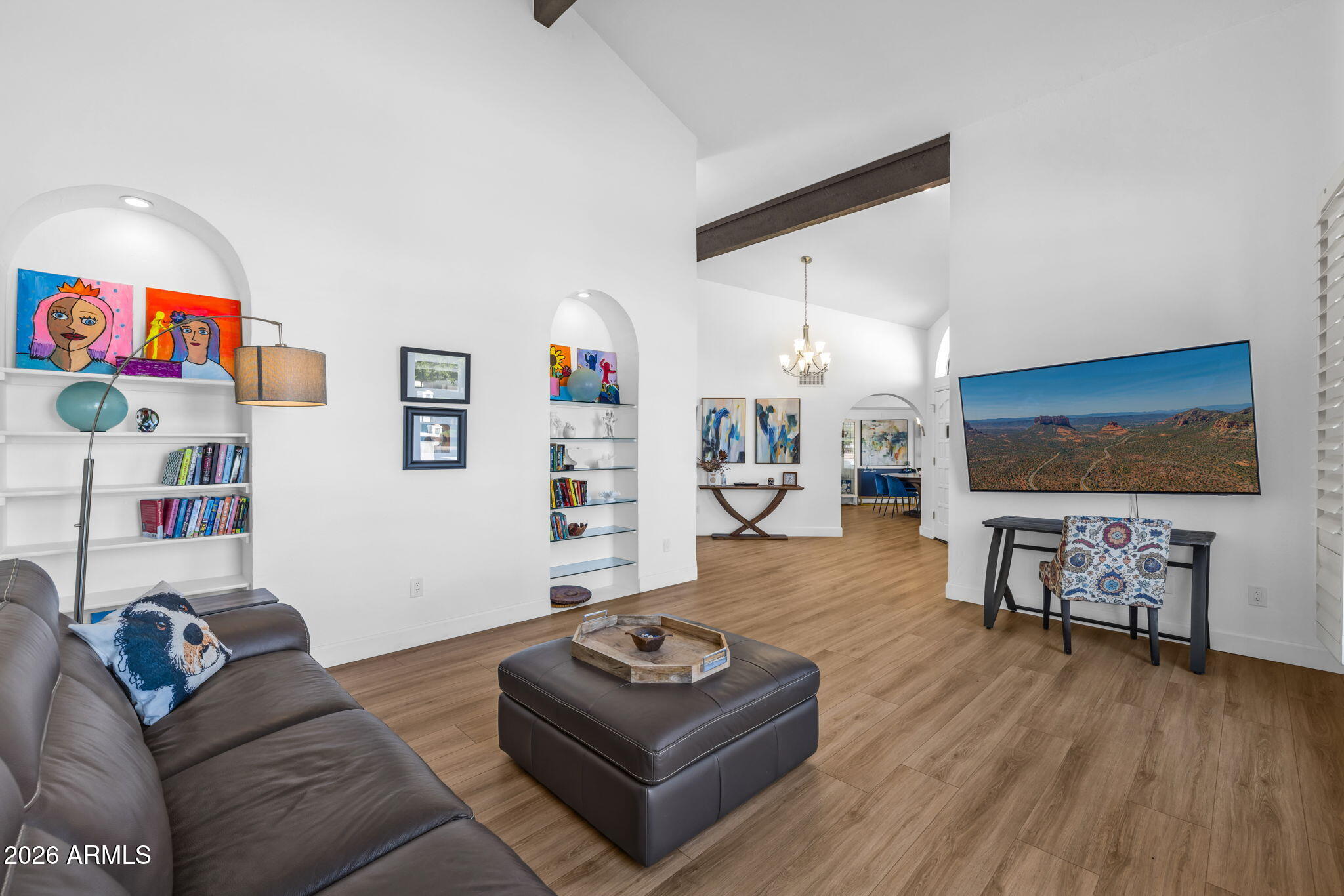 5013 E CHOLLA Street