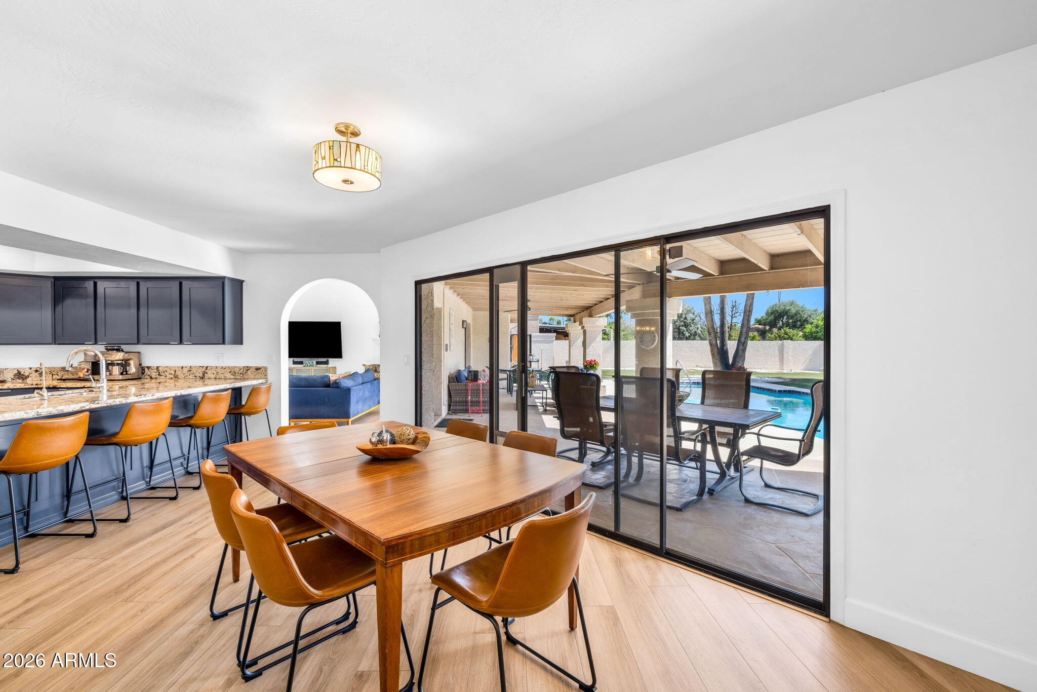 5013 E CHOLLA Street