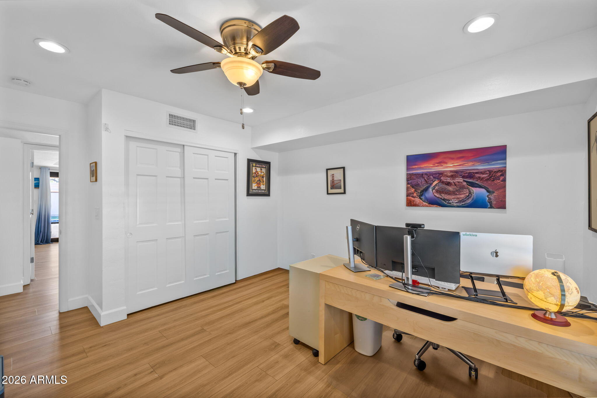 5013 E CHOLLA Street