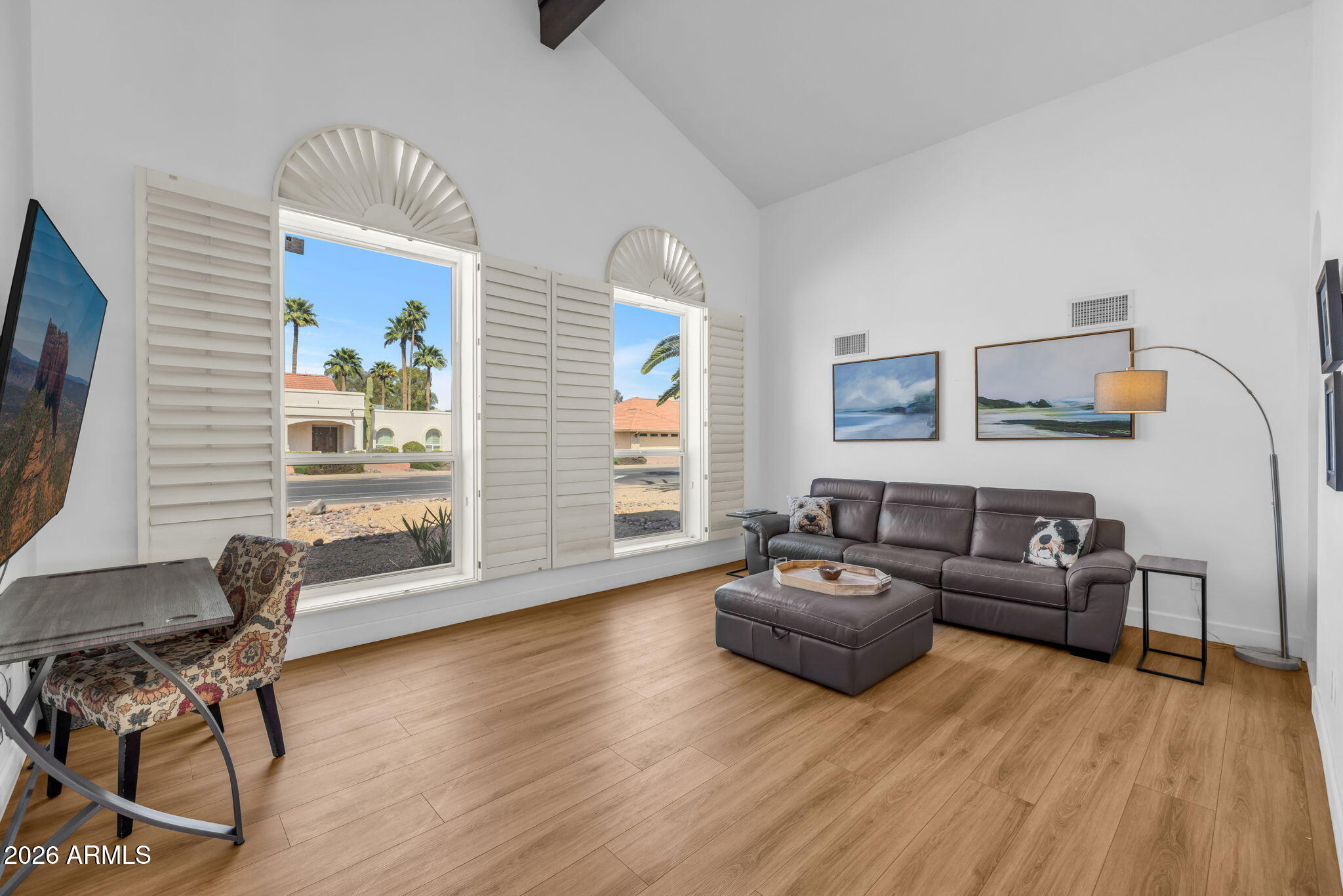 5013 E CHOLLA Street