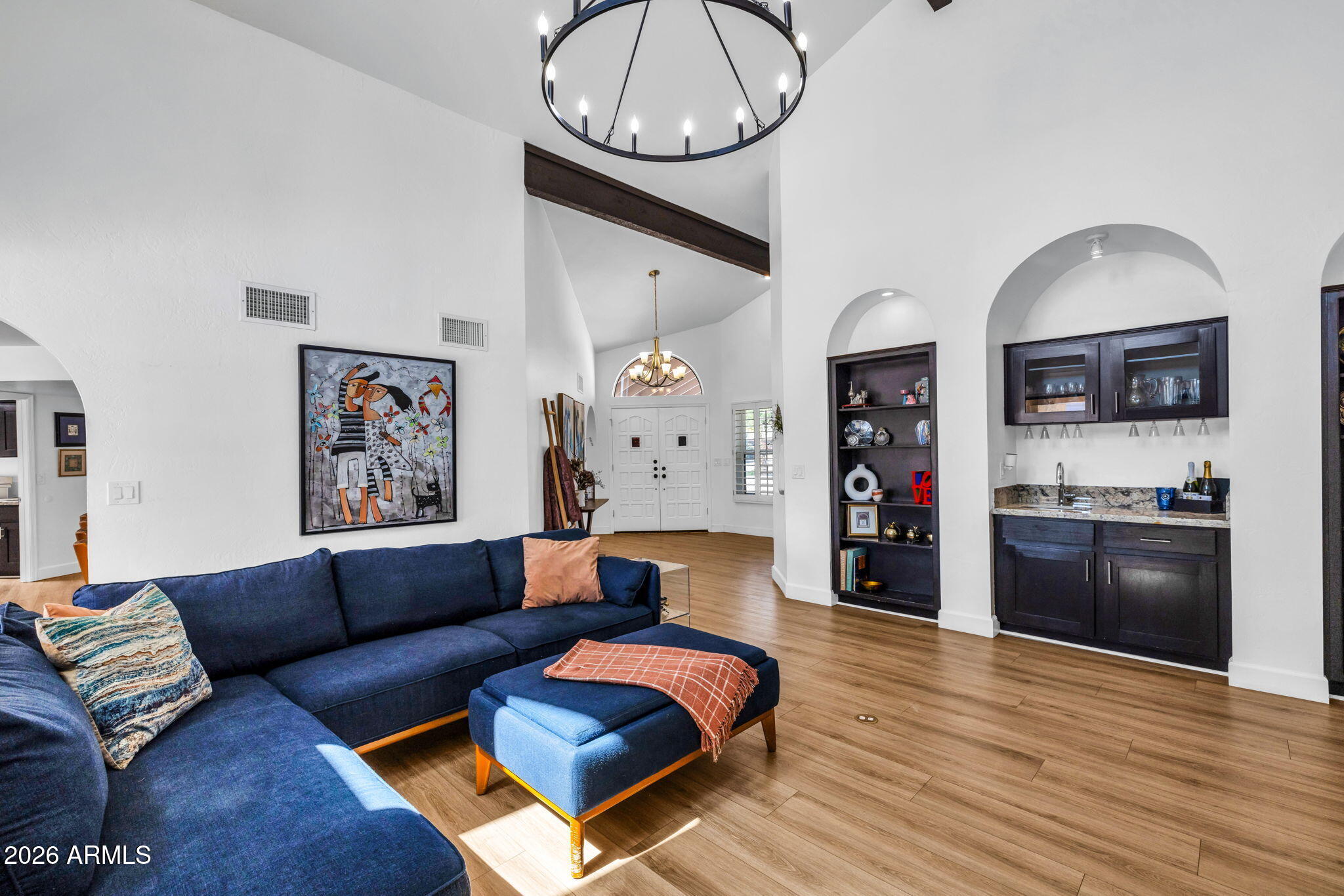 5013 E CHOLLA Street