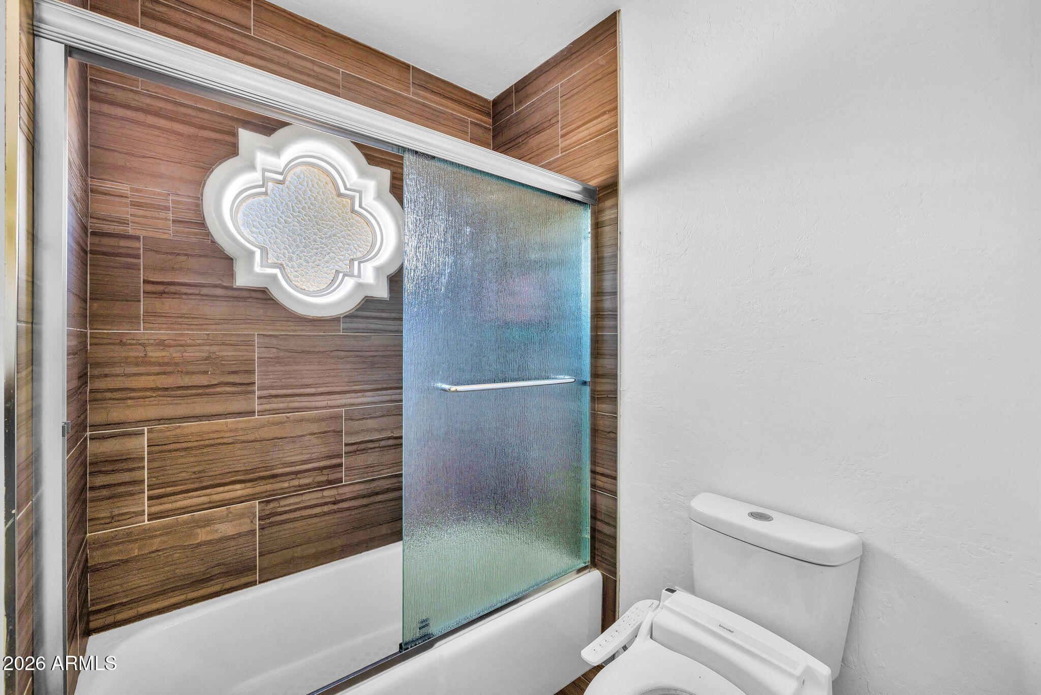 5013 E CHOLLA Street