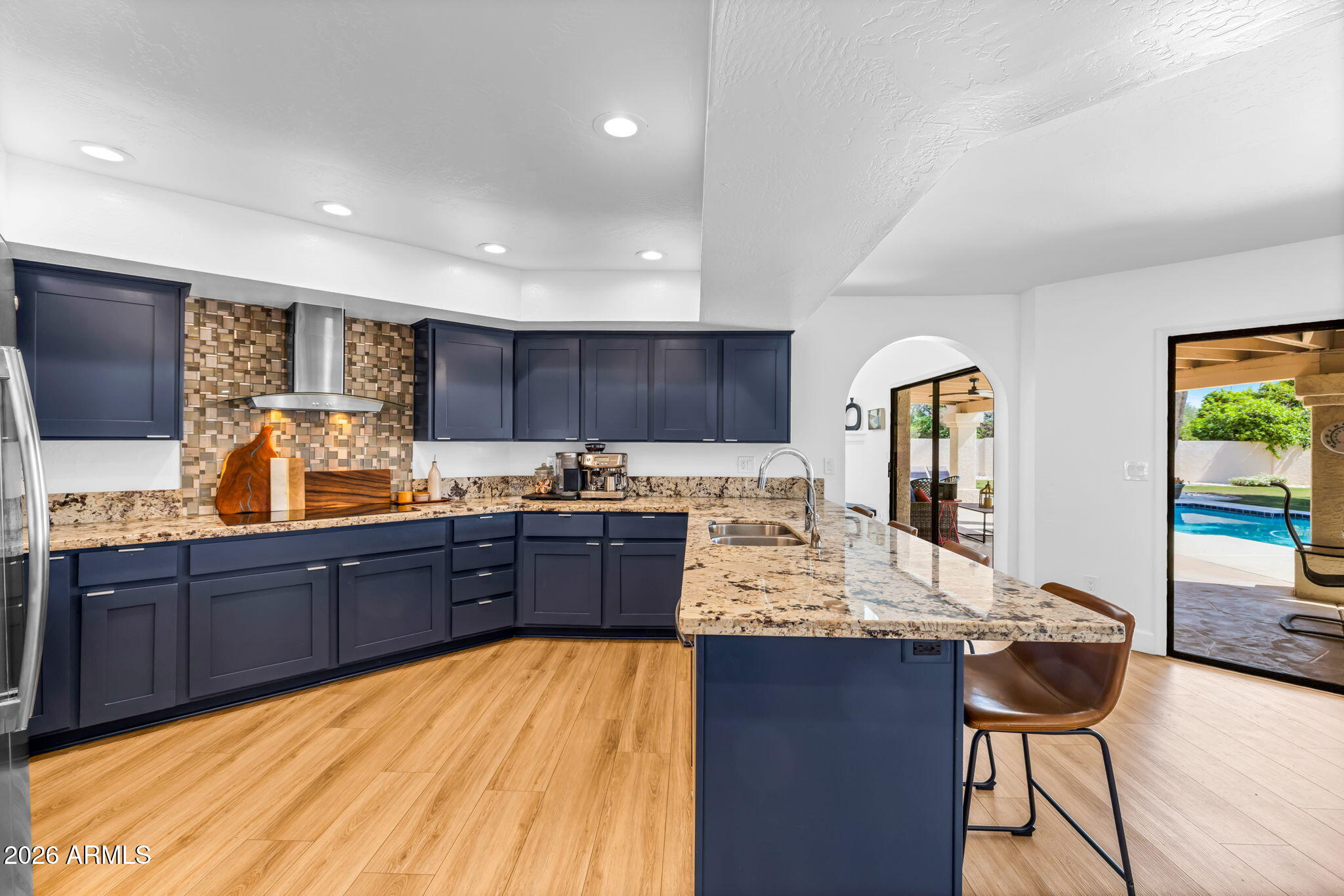 5013 E CHOLLA Street