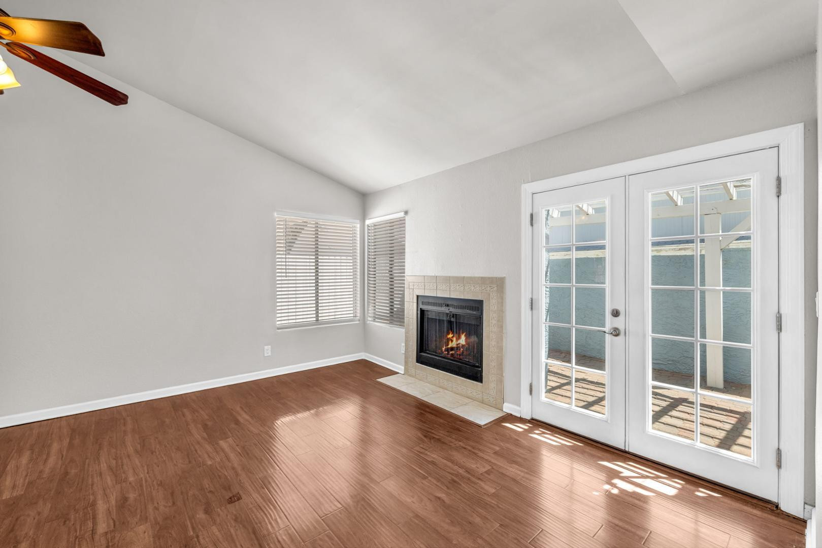 3513 E Le Marche Avenue