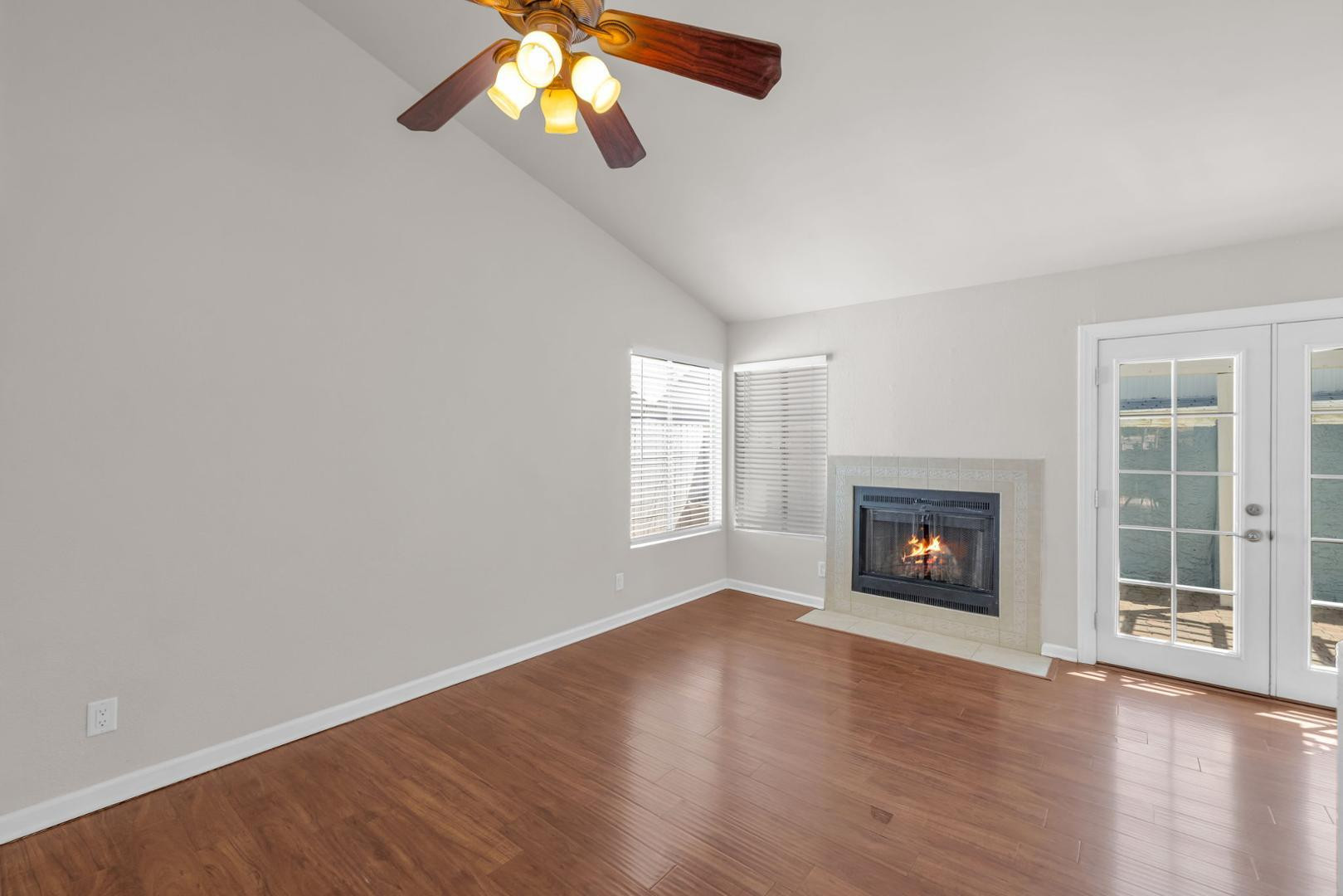 3513 E Le Marche Avenue