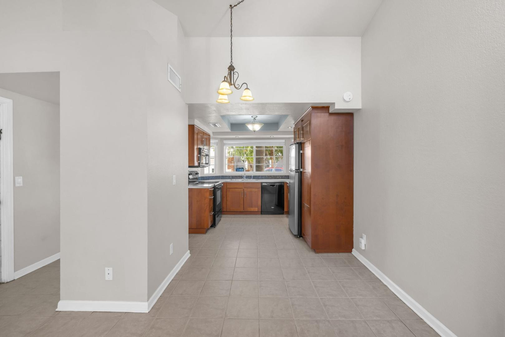 3513 E Le Marche Avenue