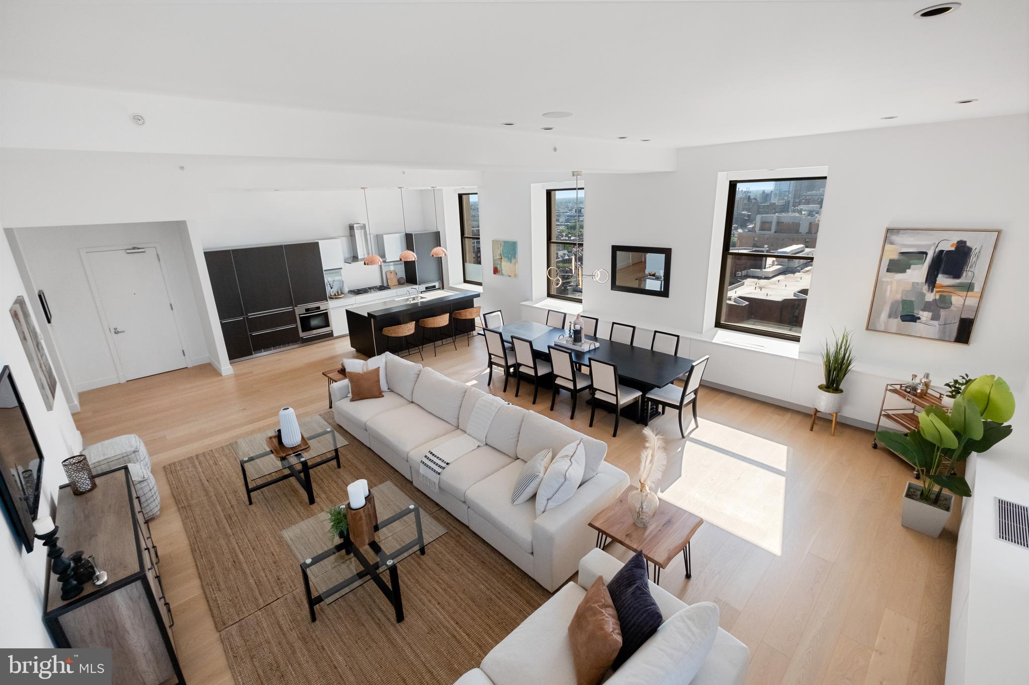 210 W Washington SQUARE Unit: 12NW