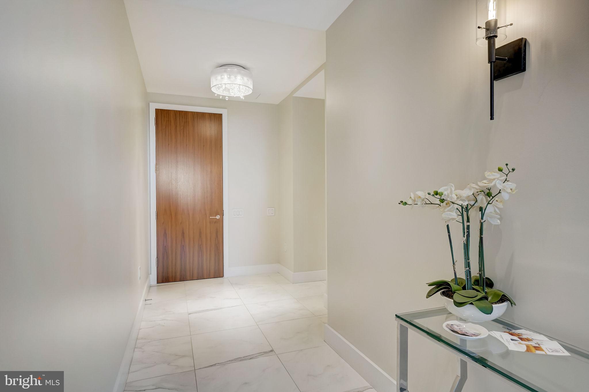 500 Walnut STREET Unit: 601