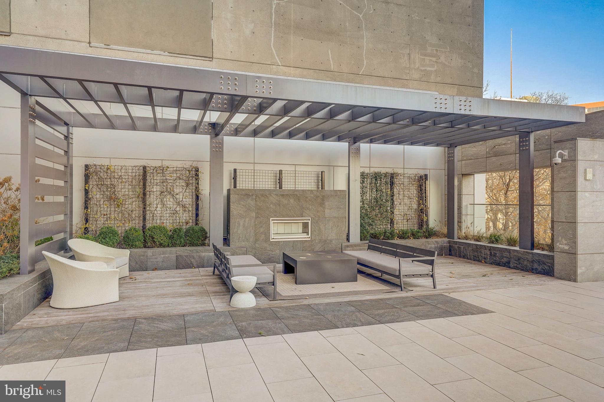 500 Walnut STREET Unit: 601
