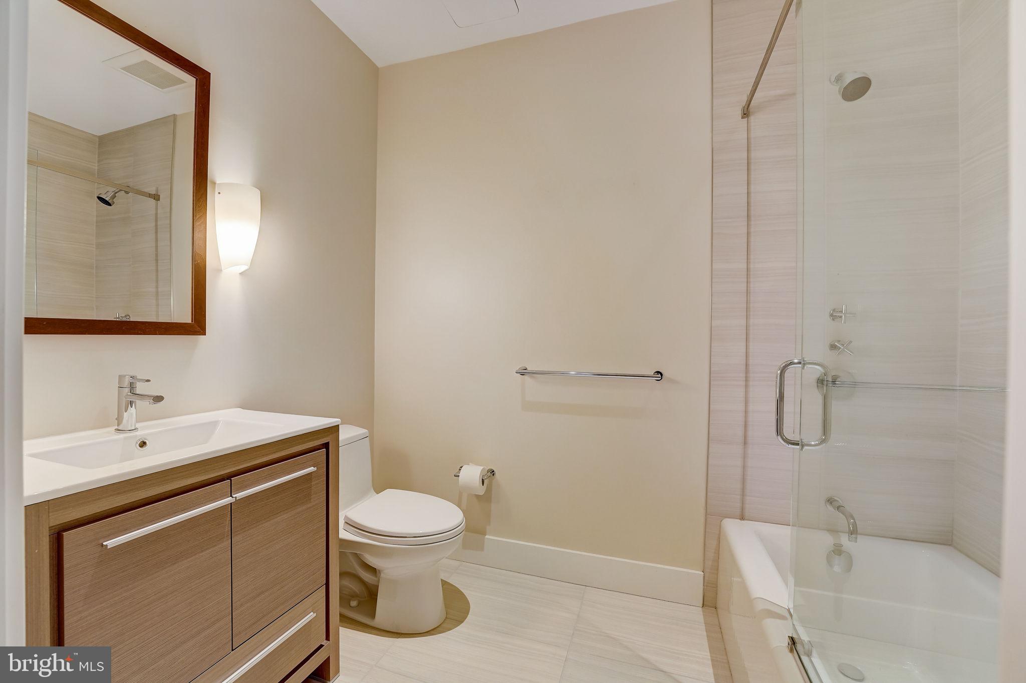 500 Walnut STREET Unit: 601