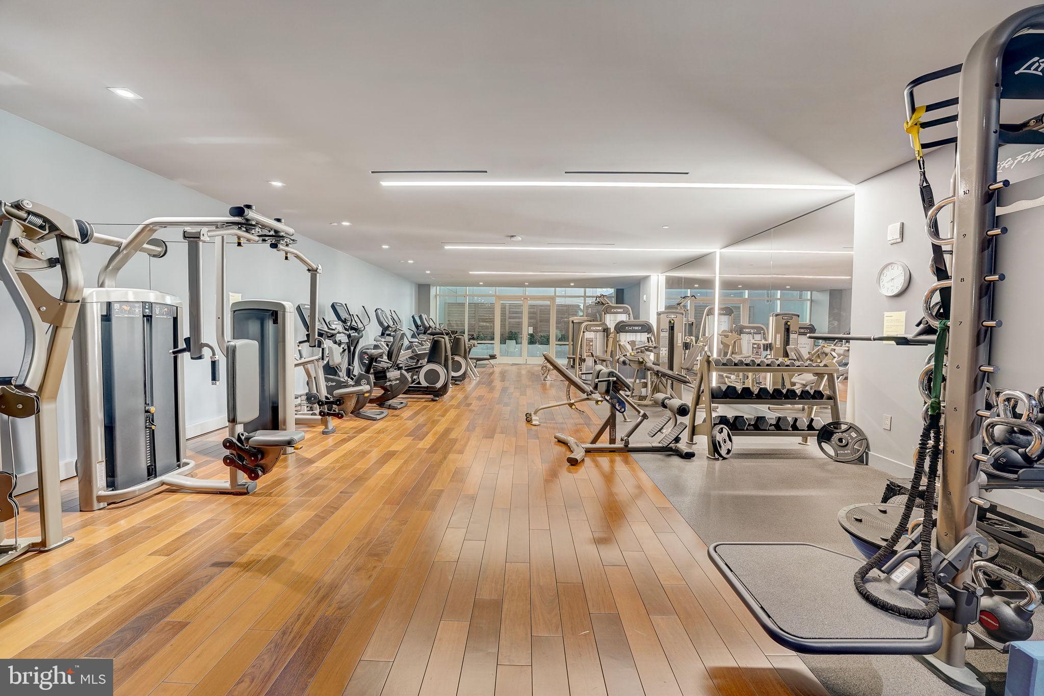 500 Walnut STREET Unit: 601