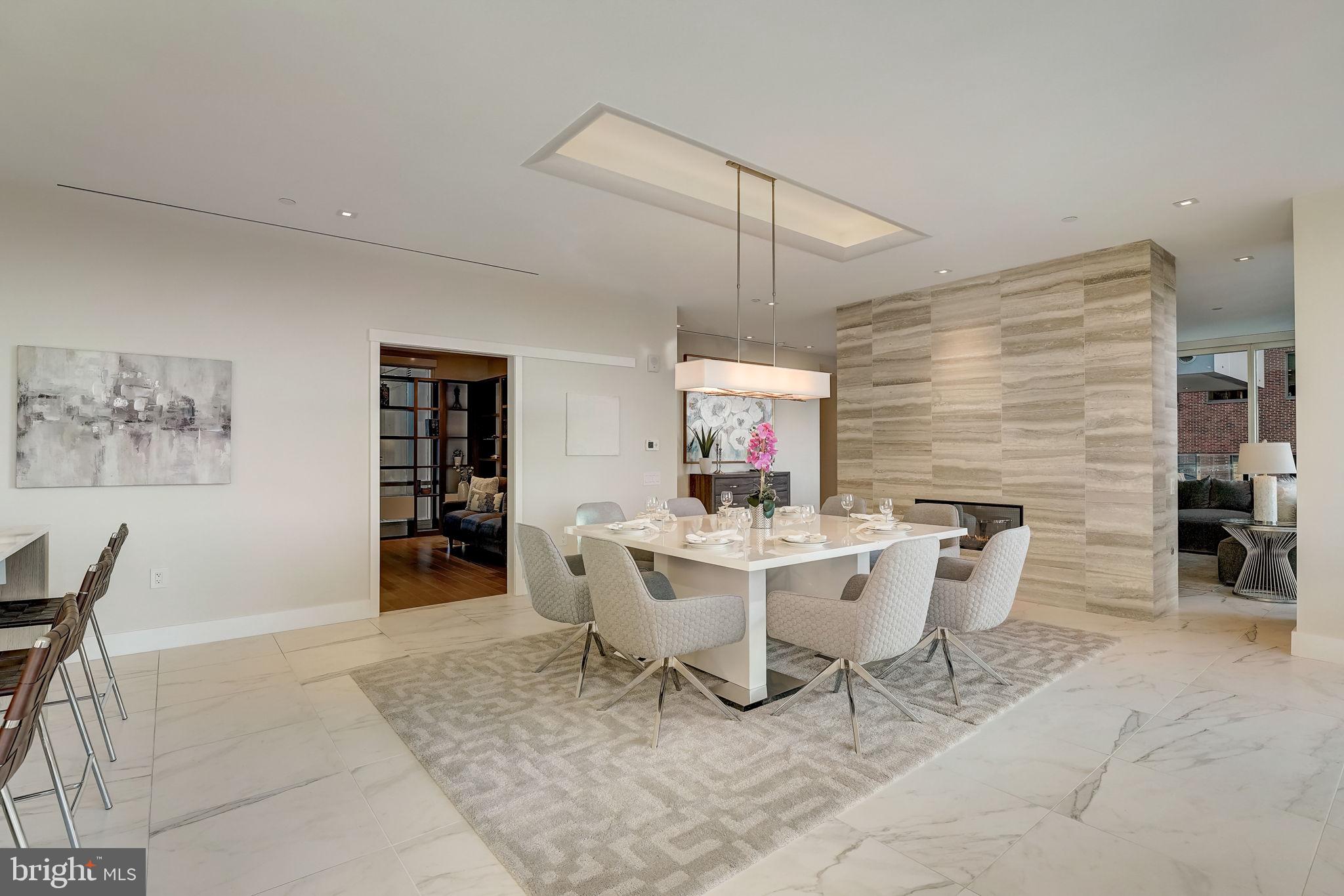 500 Walnut STREET Unit: 601