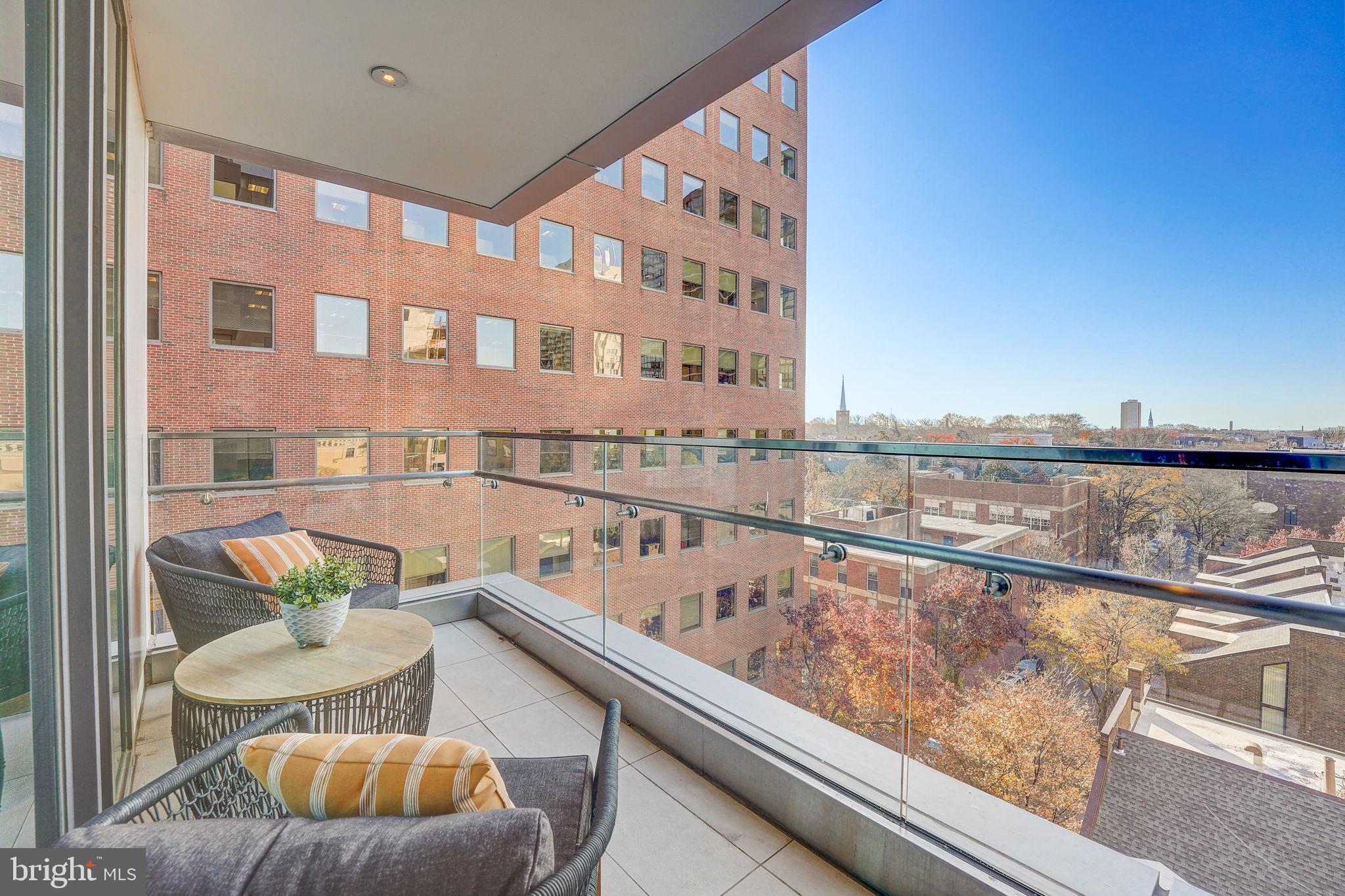 500 Walnut STREET Unit: 601