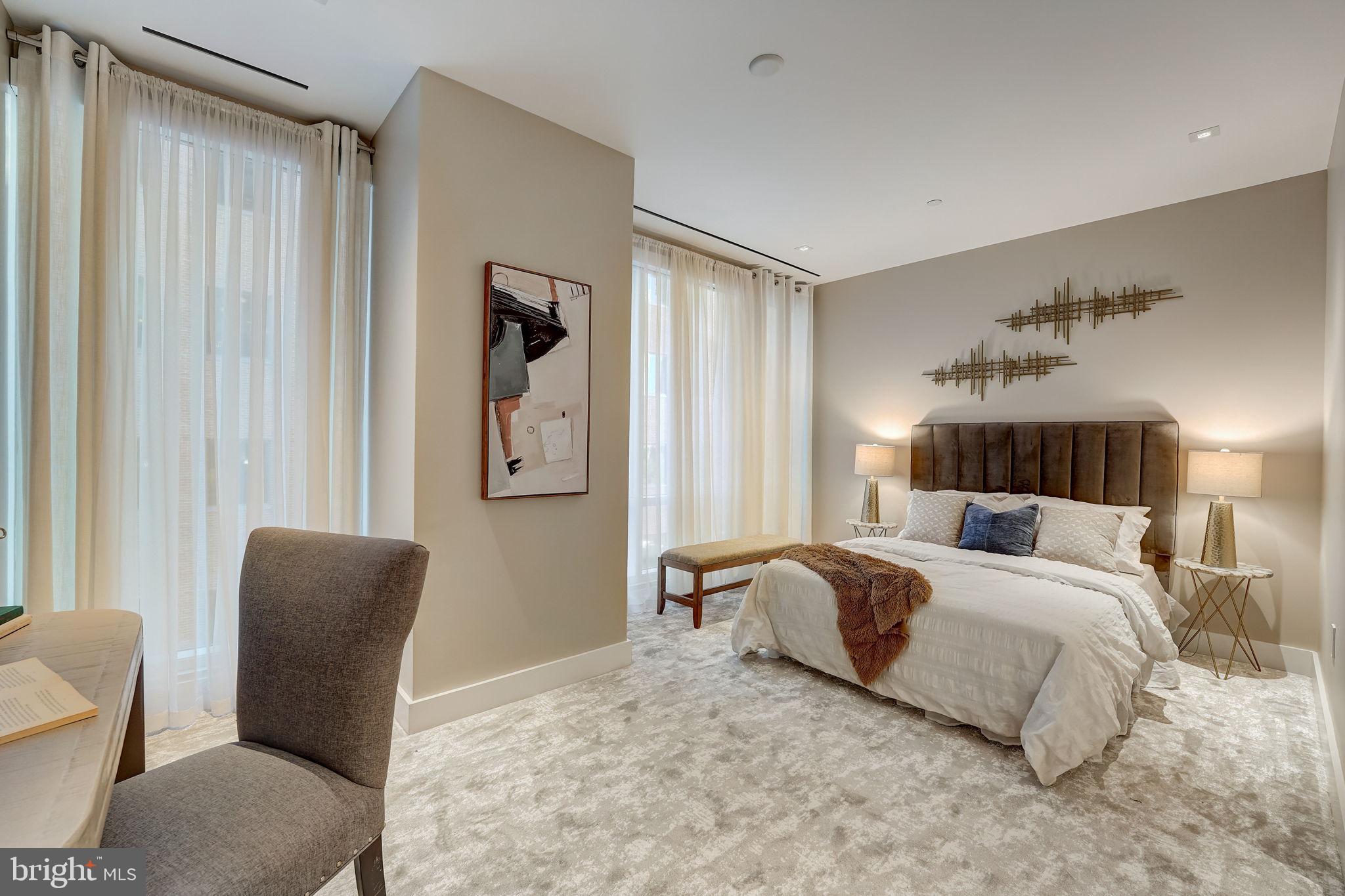 500 Walnut STREET Unit: 601