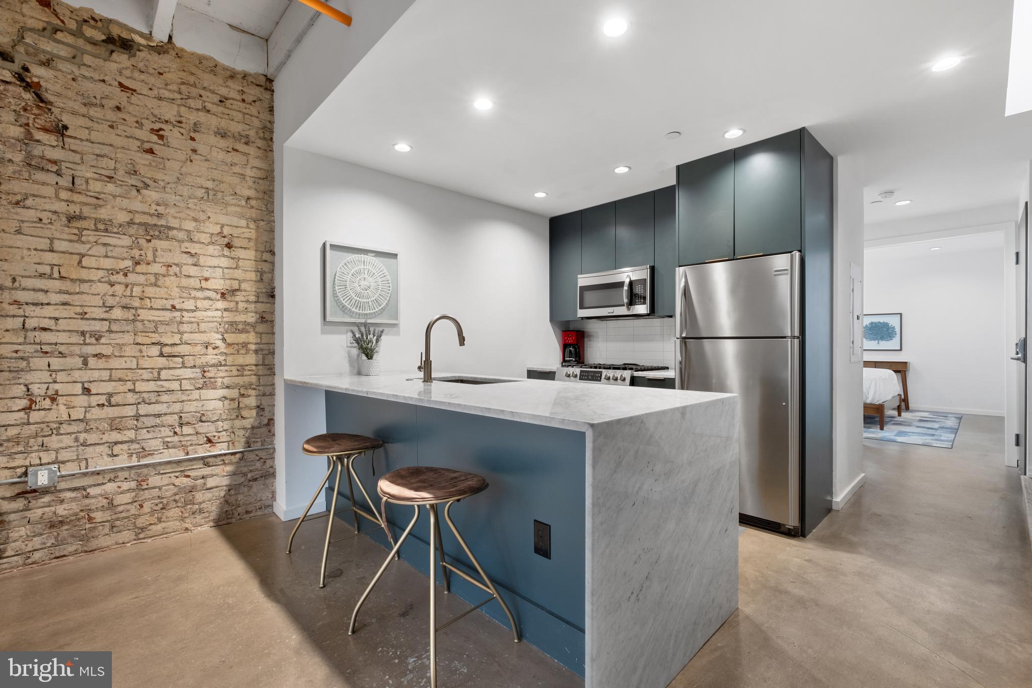 204 S Delhi STREET Unit: R4