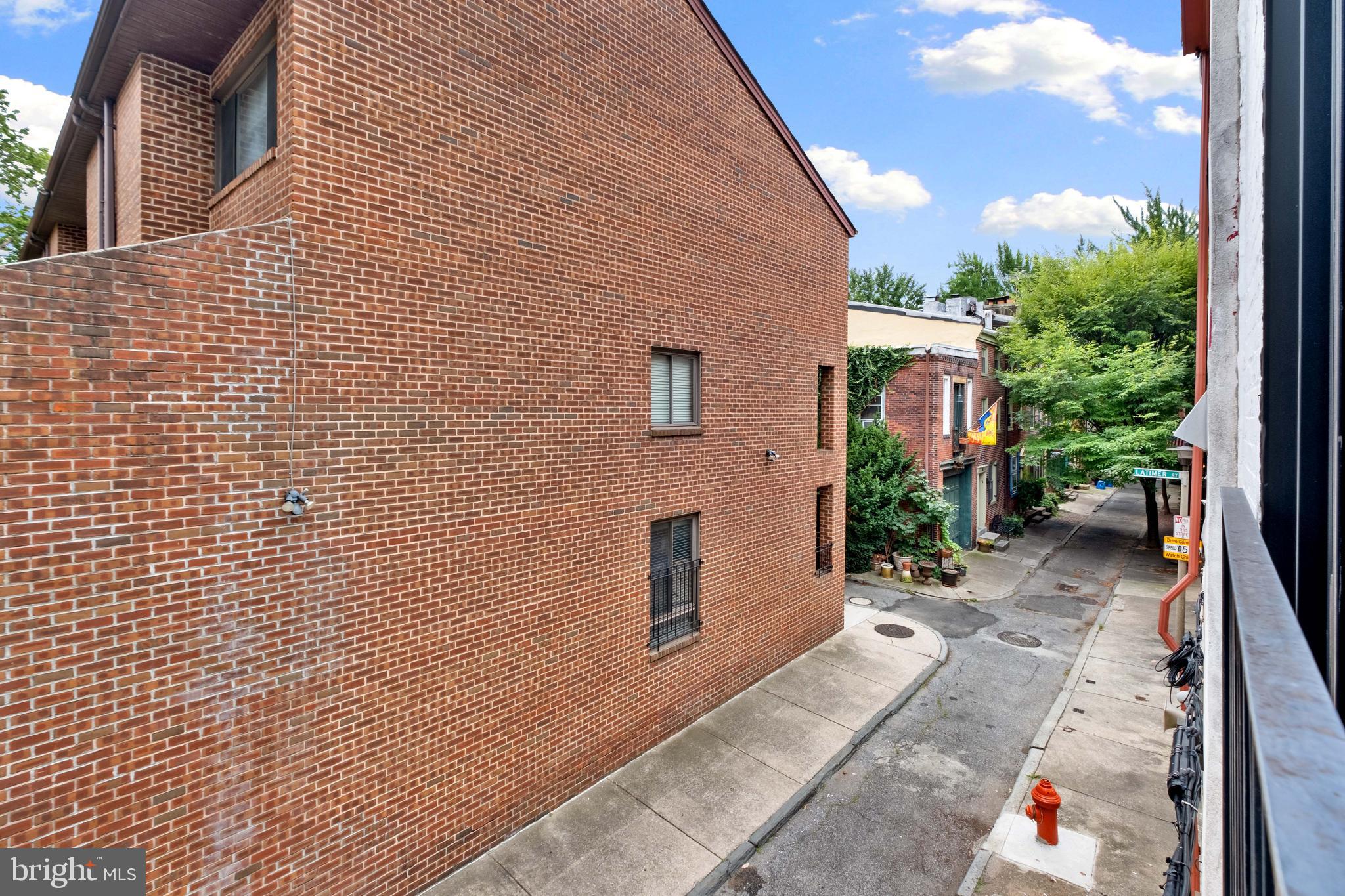 204 S Delhi STREET Unit: R4