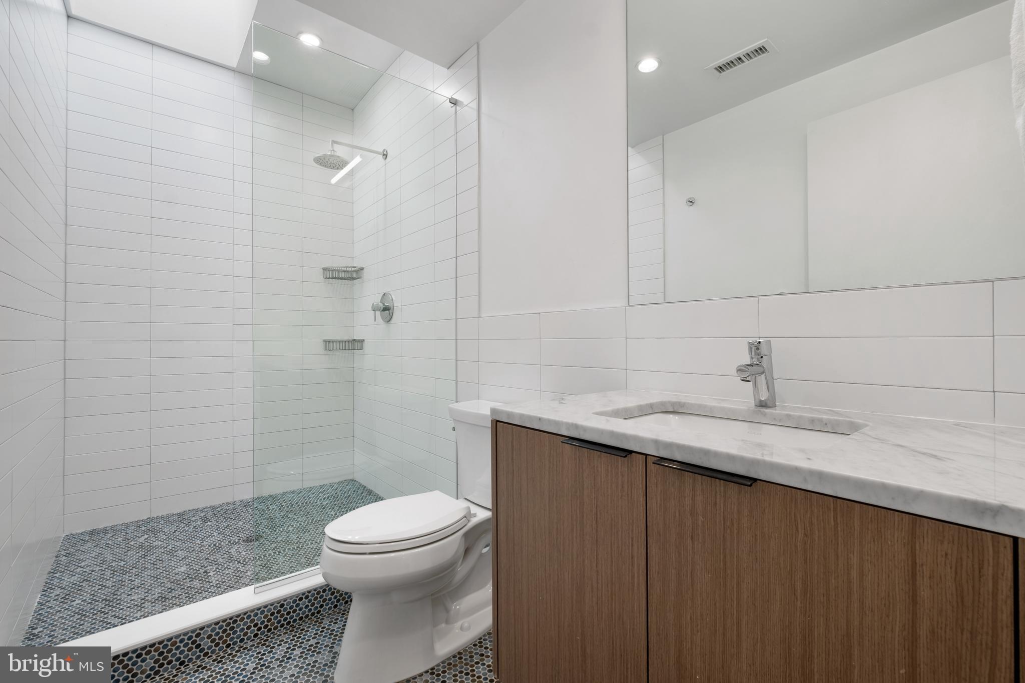 204 S Delhi STREET Unit: R4