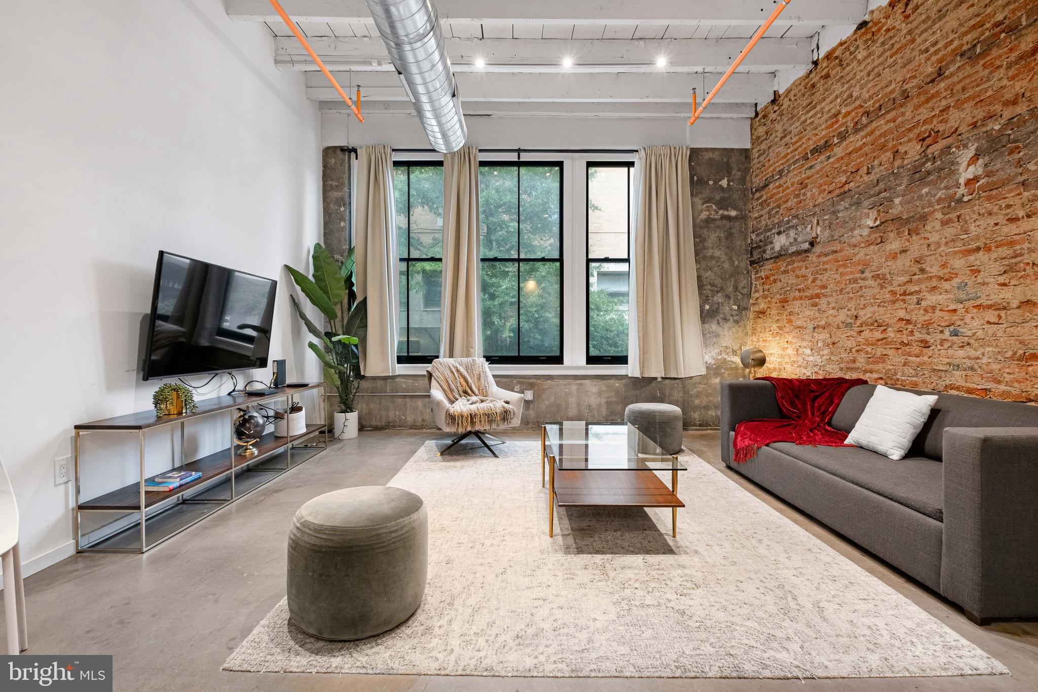 204 S Delhi STREET Unit: R2