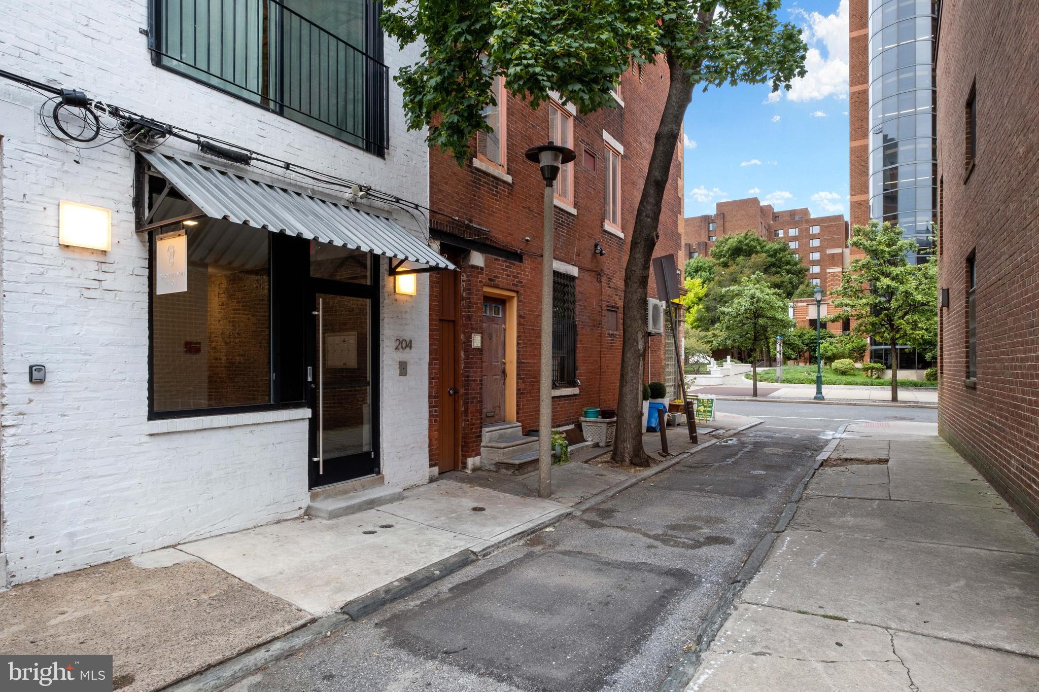 204 S Delhi STREET Unit: R2