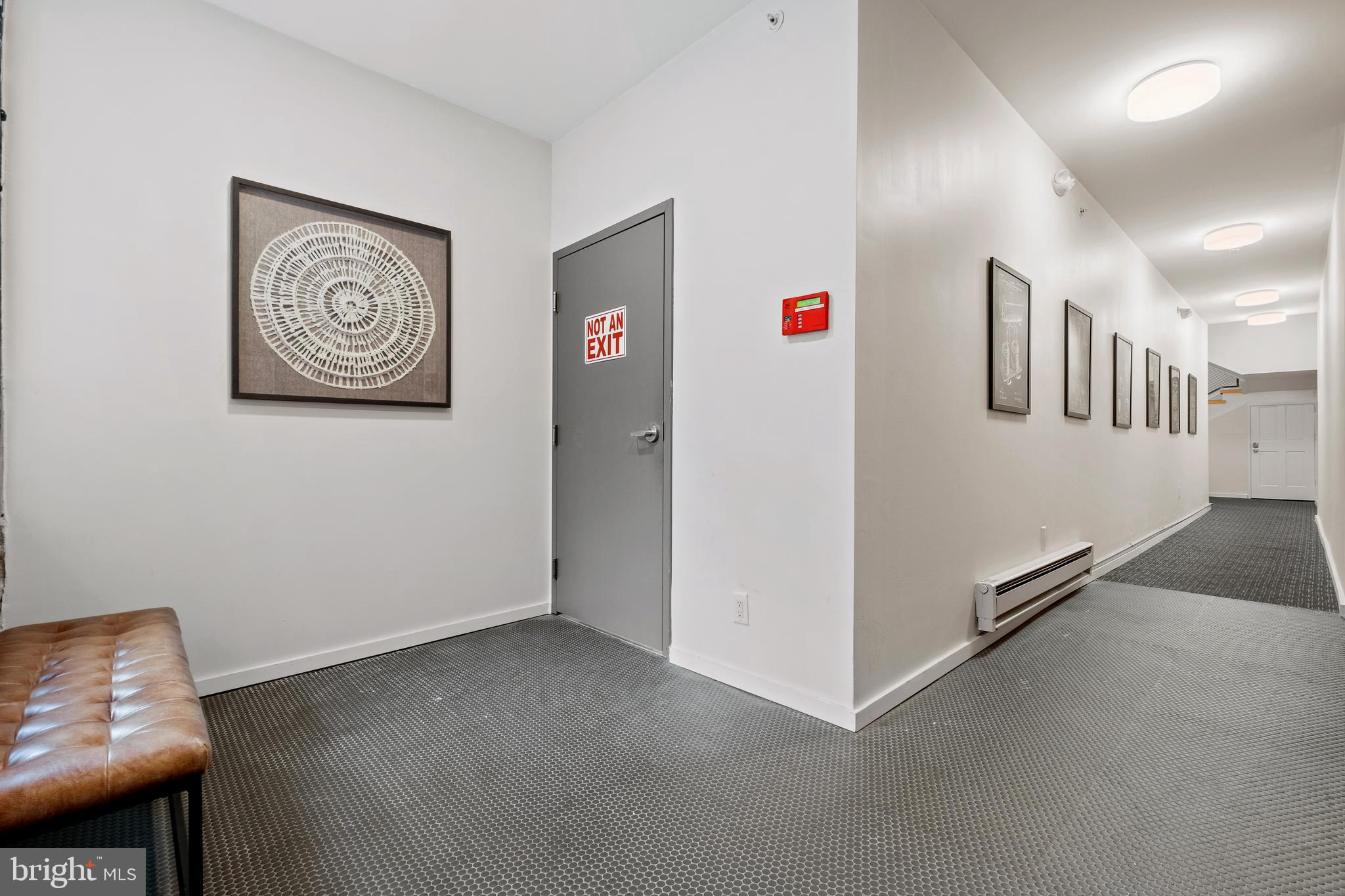 204 S Delhi STREET Unit: R2