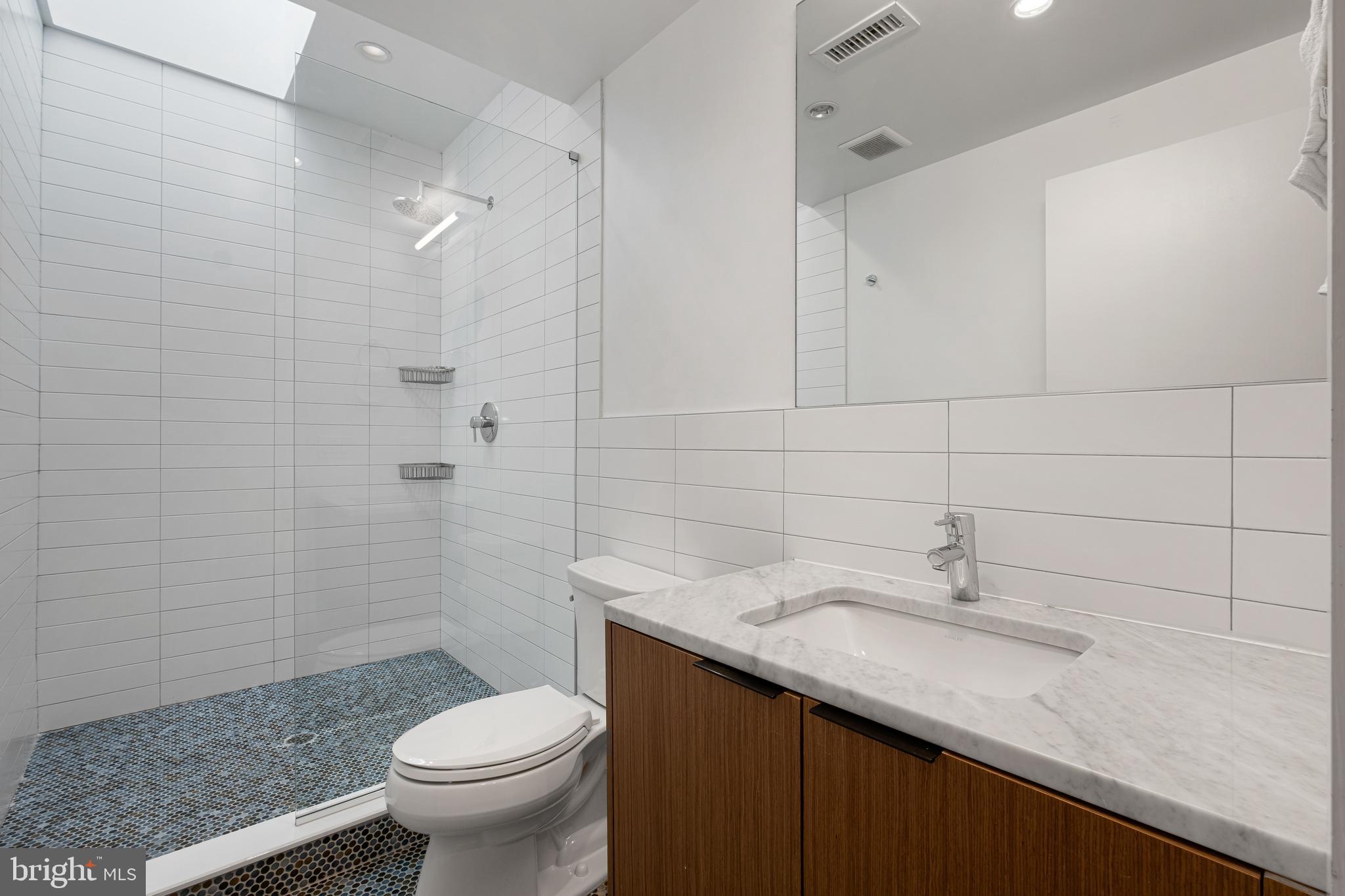 204 S Delhi STREET Unit: R2