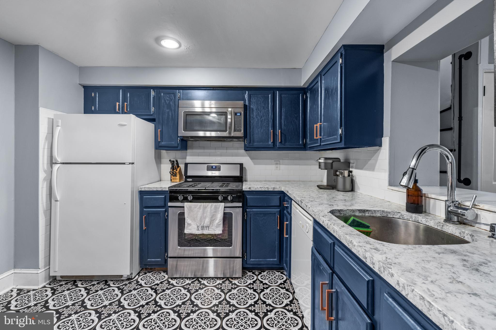 725-727 Pemberton St #6