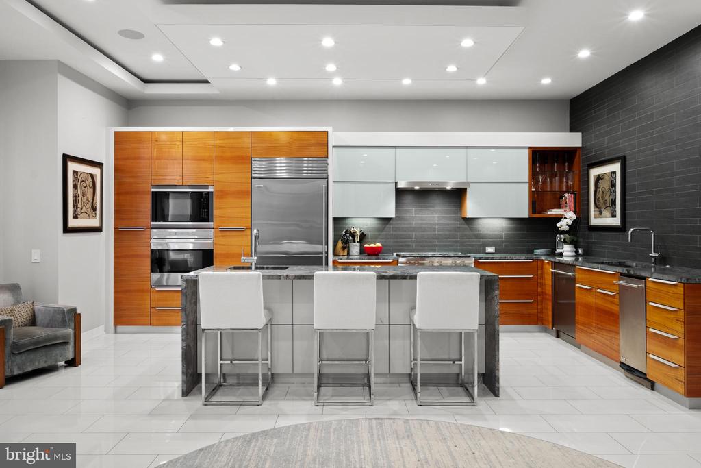 135 N Croskey St