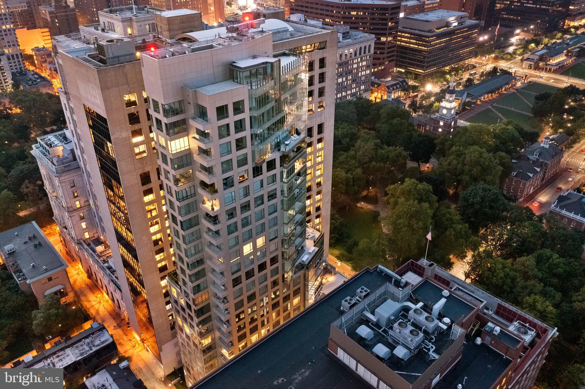 500 Walnut St #1001