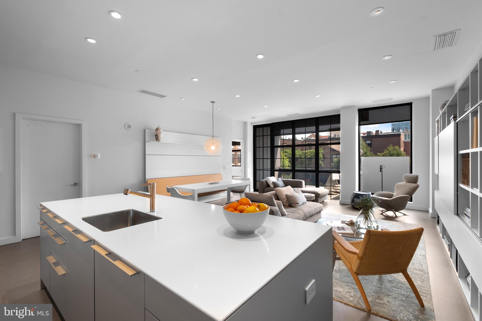 108 Arch St #304
