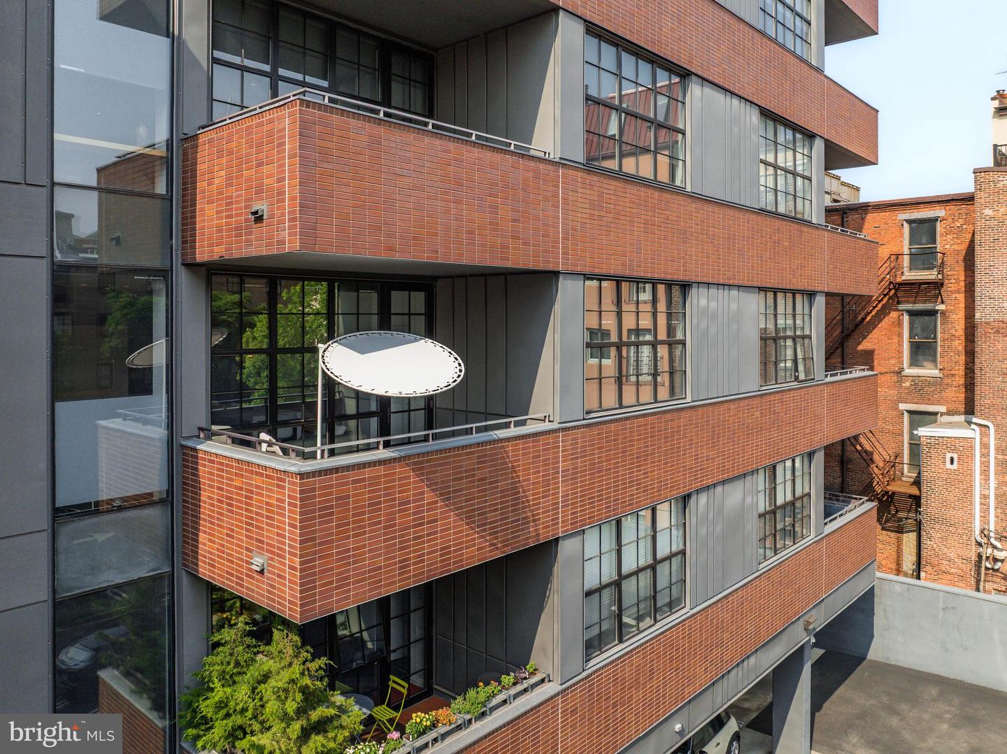 108 Arch St #304