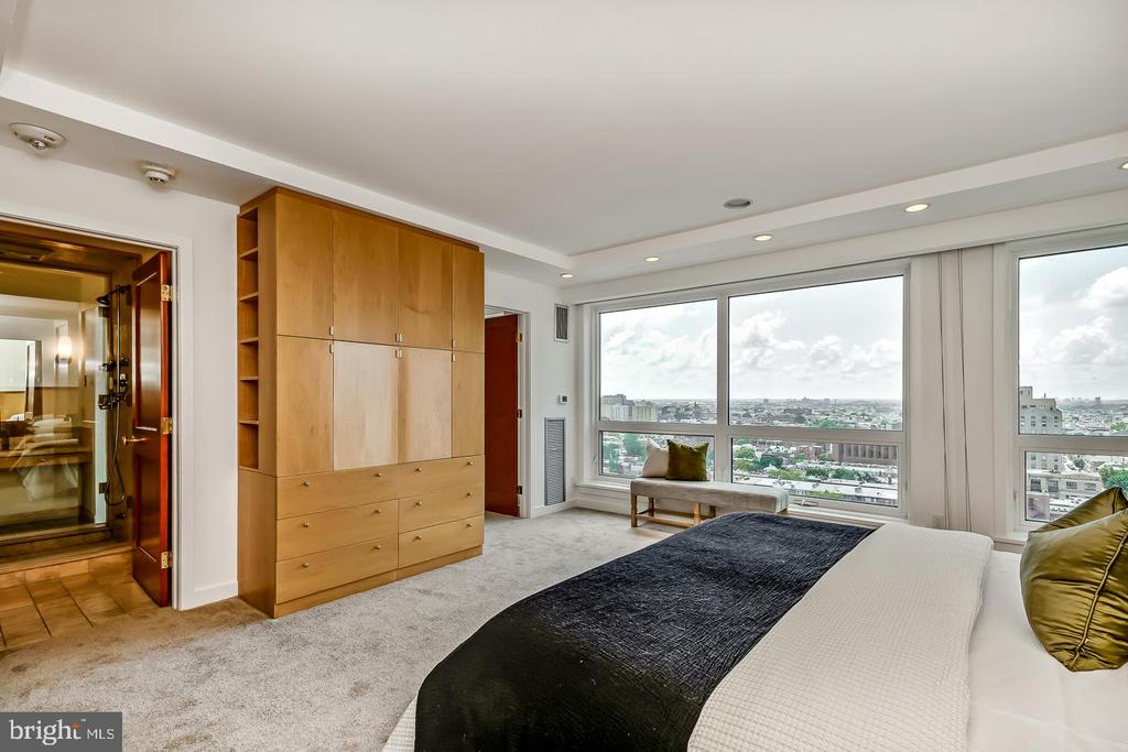 1820 RITTENHOUSE SQUARE Unit: 1601