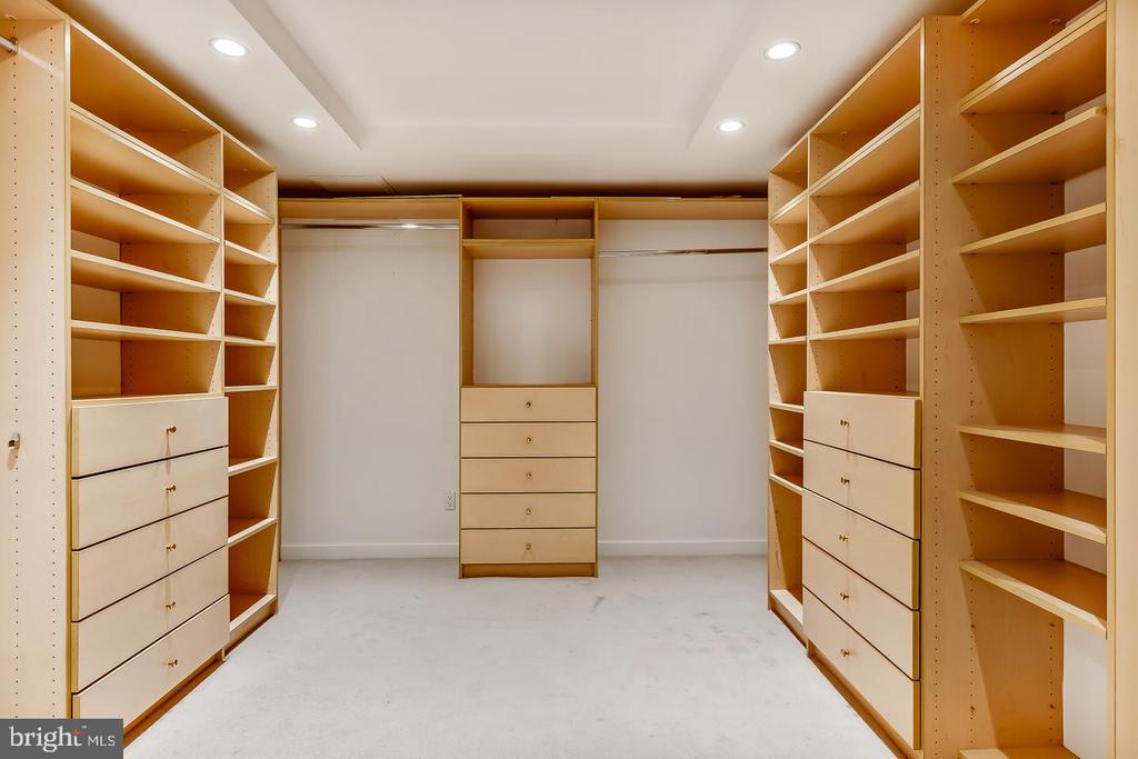 1820 RITTENHOUSE SQUARE Unit: 1601