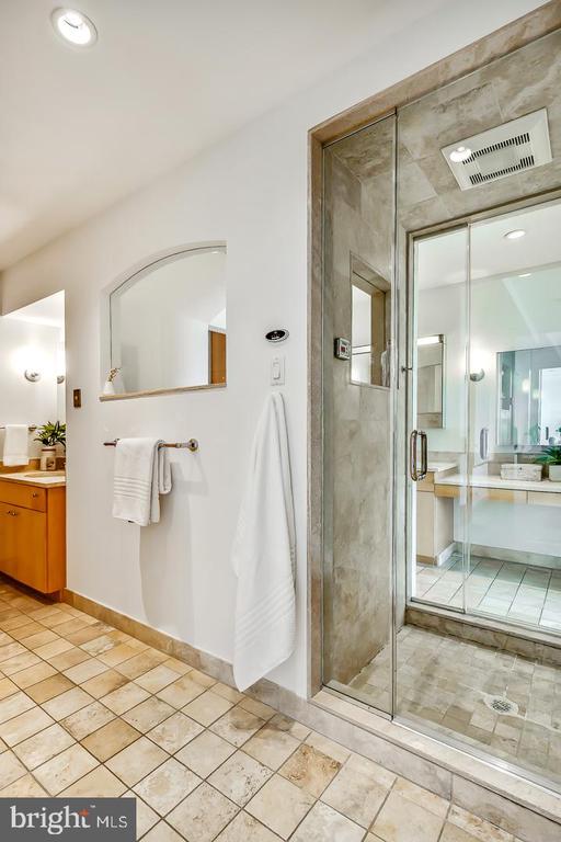 1820 RITTENHOUSE SQUARE Unit: 1601
