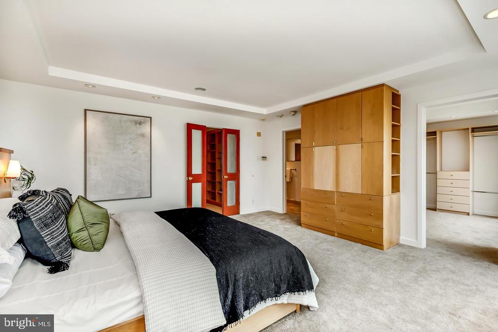 1820 RITTENHOUSE SQUARE Unit: 1601