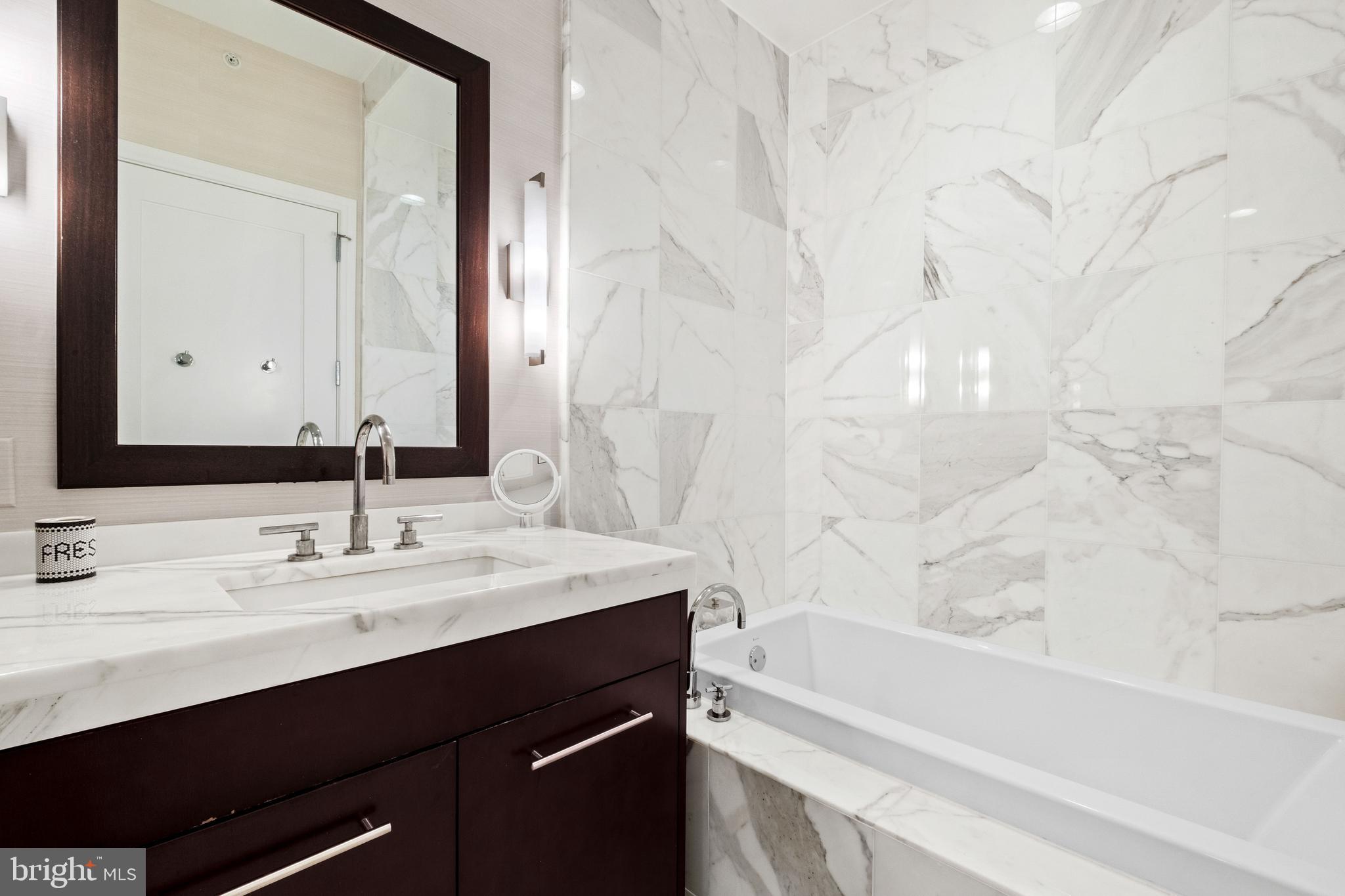 1414 S PENN SQUARE 40D