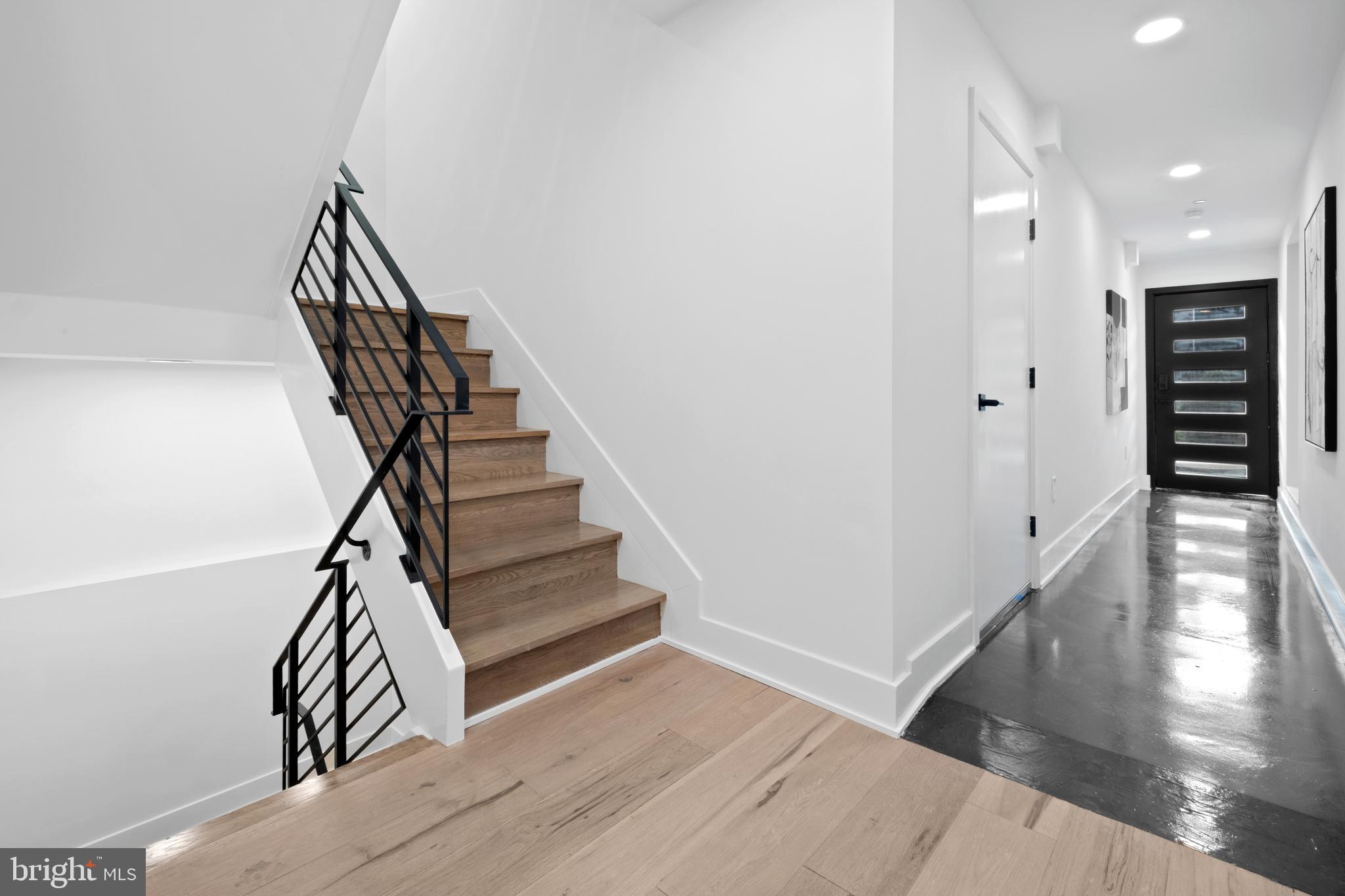 739 N CAPITOL STREET