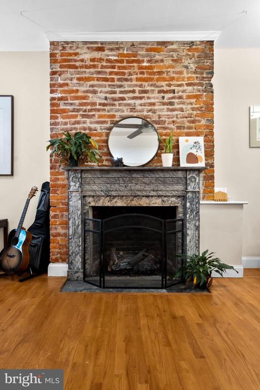 1121 WALNUT STREET