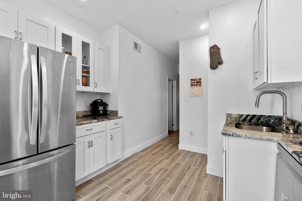 1121 WALNUT STREET